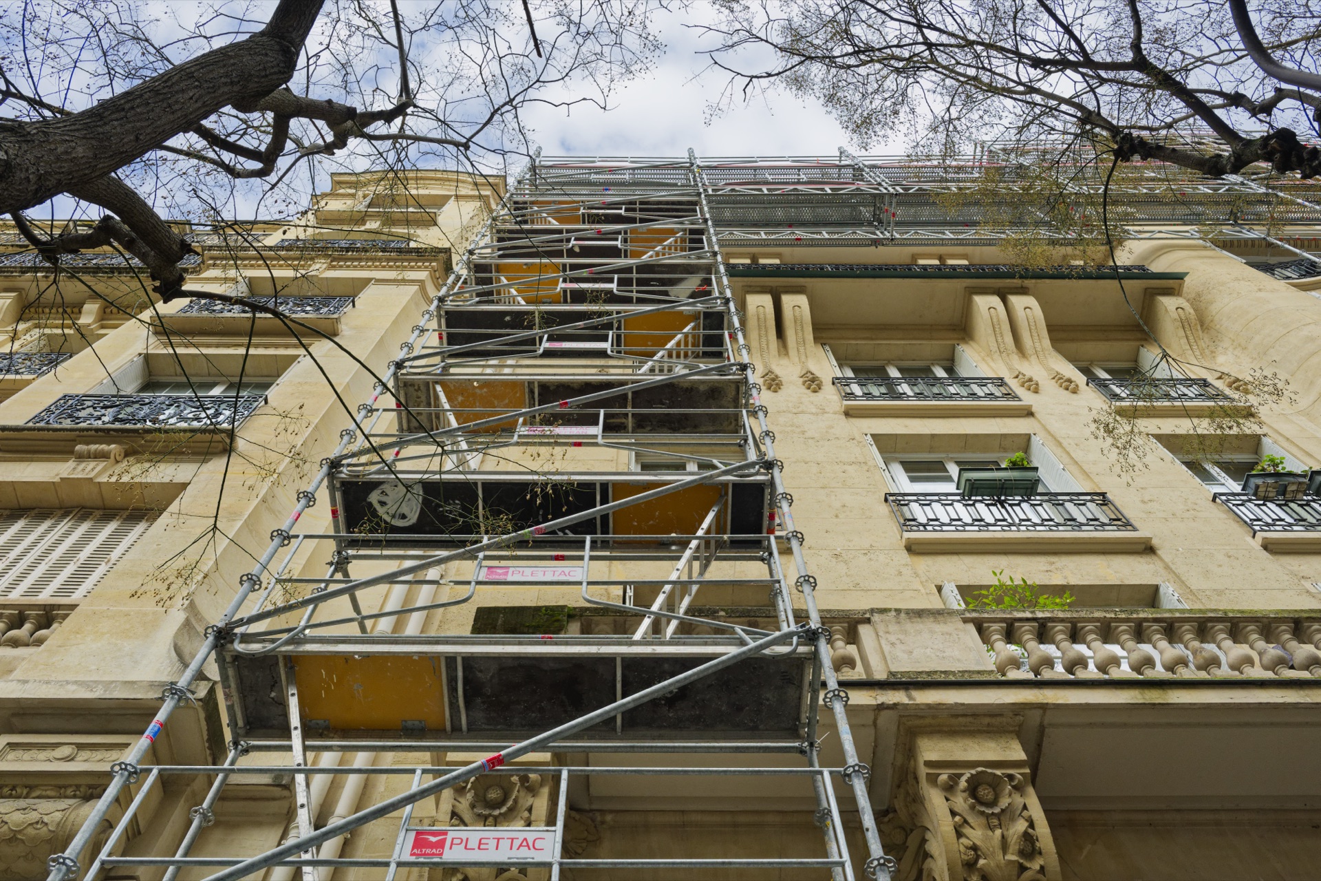 Structure Plettac pierre de taille
